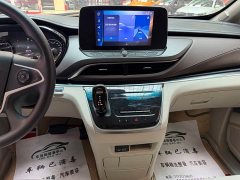 Buick GL8 Land Business Class Comfort Edition - ფოტო 11