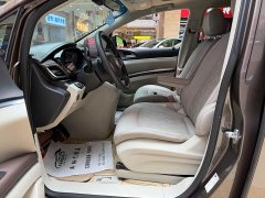 Buick GL8 Land Business Class Comfort Edition - ფოტო 8