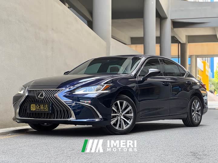 Lexus ES 2020 200 Excellence Edition - ავტომობილი ჩინეთიდან