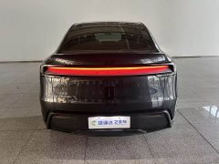 Tesla Model Y Rear-Wheel Drive - ფოტო 11