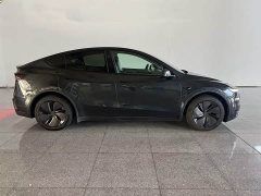 Tesla Model Y Rear-Wheel Drive - ფოტო 3