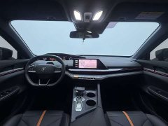 Changan UNI-V 1.5T Premium - ფოტო 18
