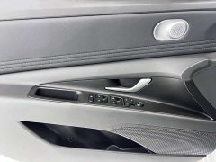Hyundai Elantra 1.5L CVT GLX Elite - ფოტო 8