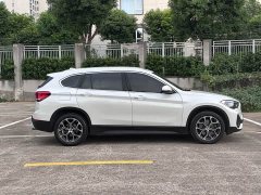 BMW X1 sDrive25Li Leading Edition - ფოტო 4