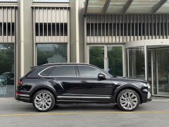Bentley Bentayga 4.0T V8 - ფოტო 5