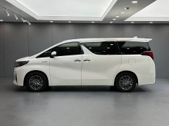 Toyota Alphard 2021 Hybrid 2.5L Premium Edition - ფოტო 7
