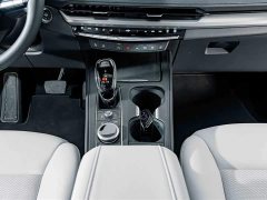 Cadillac XT4 28T FWD Luxury - ფოტო 12