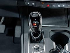 Cadillac XT4 28T FWD Luxury - ფოტო 13