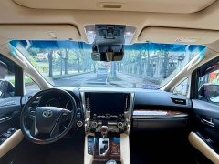 Toyota Alphard Hybrid 2.5L Luxury - ფოტო 11