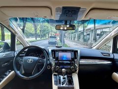 Toyota Alphard Hybrid 2.5L Luxury - ფოტო 14