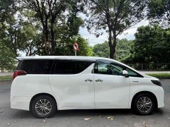Toyota Alphard Hybrid 2.5L Luxury - ფოტო 4