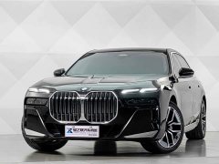 BMW 7 Series Facelift 735Li M Sport Package - ფოტო 2