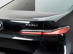 BMW 7 Series Facelift 735Li M Sport Package - ფოტო 8