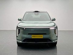 IM Motors Zhiji LS8 52 Max Luxury Six-Seater - ფოტო 2