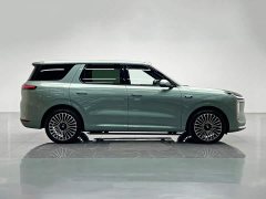 IM Motors Zhiji LS8 52 Max Luxury Six-Seater - ფოტო 7