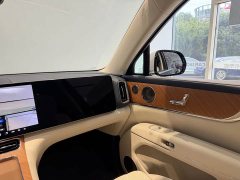 AITO M9 Extended Range Ultra 6-Seater - ფოტო 14
