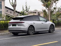 Li Auto i6 2025 Two-Wheel Drive Standard - ფოტო 6
