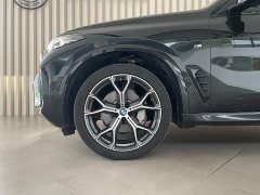 BMW X5 xDrive 30Li M Sport Luxury Night Edition Package - ფოტო 14