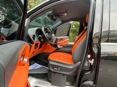 Mercedes-Benz Vito 2023 2.0T Elite 7-Seater - ფოტო 15