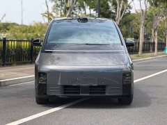 Li Auto Li Xiang MEGA Ultra - ფოტო 2