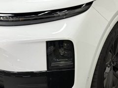 Li Auto L6 Pro - ფოტო 11
