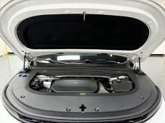 Li Auto L6 Pro - ფოტო 9