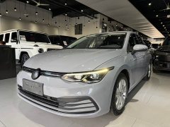 Volkswagen Golf 200TSI DSG - ფოტო 1