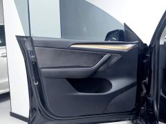 Tesla Model Y Standard Range RWD - ფოტო 4