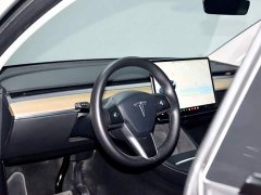 Tesla Model Y Standard Range RWD - ფოტო 6