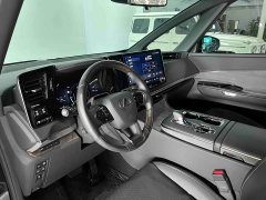 Lexus LM 2023 350h Seven-Seater Elegant Edition - ფოტო 17