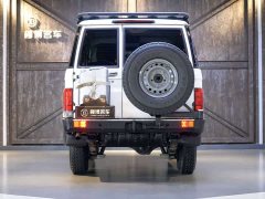 Toyota Land Cruiser (Imported) 2019 4.0L Manual - ფოტო 15