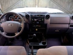 Toyota Land Cruiser (Imported) 2019 4.0L Manual - ფოტო 7