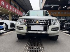 Mitsubishi Pajero (Imported) 2020 Heritage Edition 3.0L Automatic Premium Off-Road - ფოტო 3