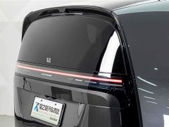 Li Auto Li Xiang MEGA Ultra - ფოტო 8
