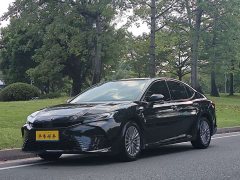 Toyota Camry Hybrid 2.0L HGVP Luxury - ფოტო 1