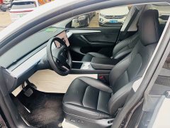 Tesla Model Y Rear-Wheel Drive - ფოტო 7