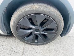 Tesla Model Y Rear-Wheel Drive - ფოტო 8