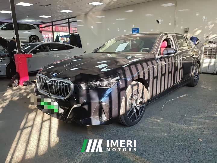 BMW i5 2024 eDrive 35L M Sport Package - ავტომობილი ჩინეთიდან