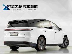 Li Auto i8 Standard Edition - ფოტო 6