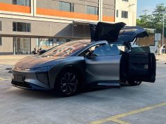 HiPhi X 2021 Flagship 6-Seater - ფოტო 3
