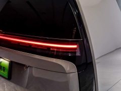 Li Auto Li Xiang MEGA Ultra - ფოტო 13