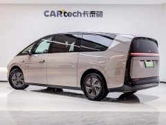 Li Auto Li Xiang MEGA Ultra - ფოტო 5