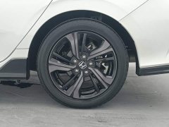 Honda Civic 2021 Hatchback 220 Turbo CVT Trendy Control - ფოტო 13