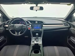Honda Civic 2021 Hatchback 220 Turbo CVT Trendy Control - ფოტო 3