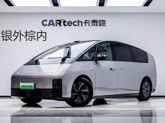 Li Auto MEGA Ultra Smart Refresh Edition - ფოტო 1