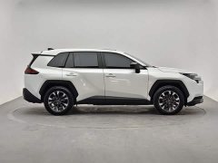 Toyota RAV4 Dual Engine 2.0L FWD Luxury - ფოტო 3