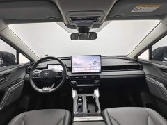 Toyota RAV4 Dual Engine 2.0L FWD Luxury - ფოტო 5