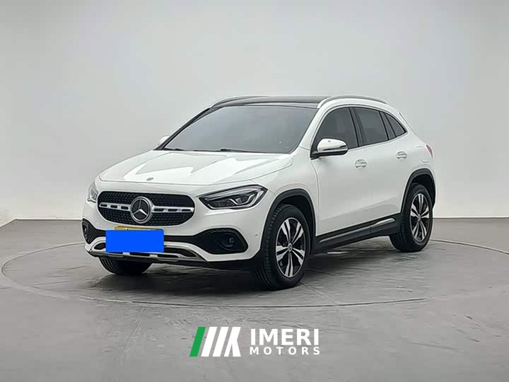 Mercedes-Benz GLA 200