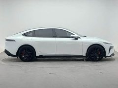 BMW eπ007 Extended Range 200 Ruoyi Edition - ფოტო 4