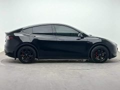 Tesla Model Y 2022 Facelift Rear-Wheel Drive - ფოტო 3